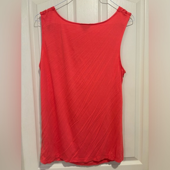 🌸Buy 3 for $15🌸 Beautiful bright Unlisted tank, size XL - Picture 4 of 4